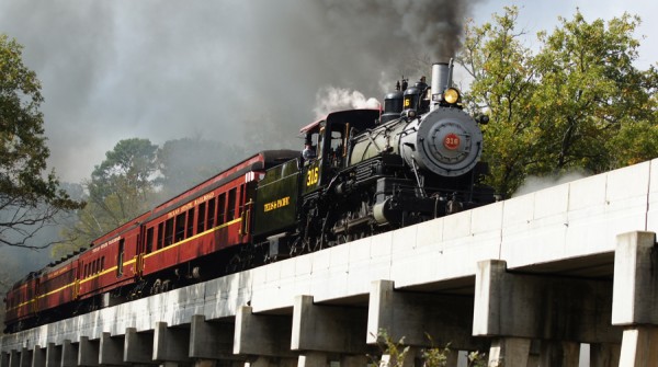 Piney Woods Train Ride  Tour