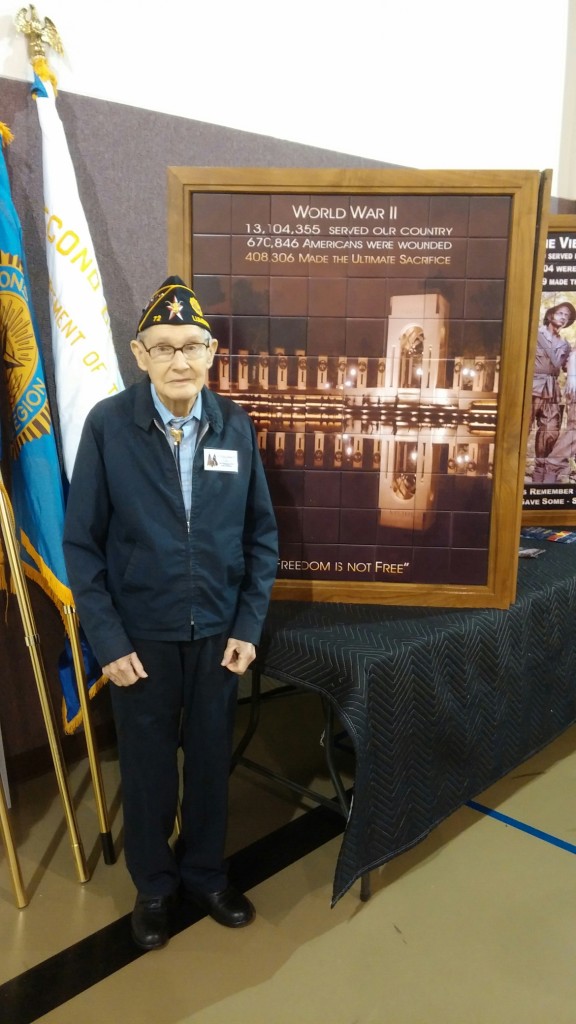 Lester Trauth, Lester Trauth remembers Bedcheck Charlie, Lester Trauth remembers Thanksgiving WWII, Lester Trauth US Army, Lester Trauth European Theater WWII, Lester Trauth Cherbourg Liberation, D Day Survivor WWII, D-Day Survivor Lumberton TX, D-Day Survivor Southeast Texas, 
