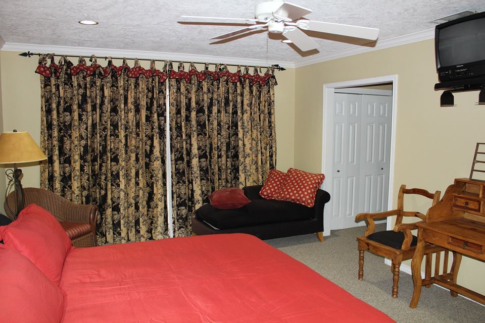 assisted living Jasper TX, assisted living Lufkin, senior apartment Sam Rayburn, senior housing East Texas