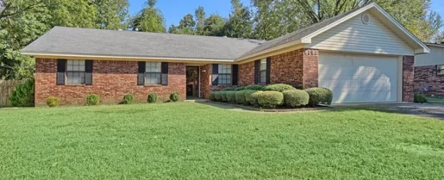 buying homes Lumberton TX, cash for homes Village Mills TX, buying rent houses Beaumont TX, buying old homes Port Arthur,